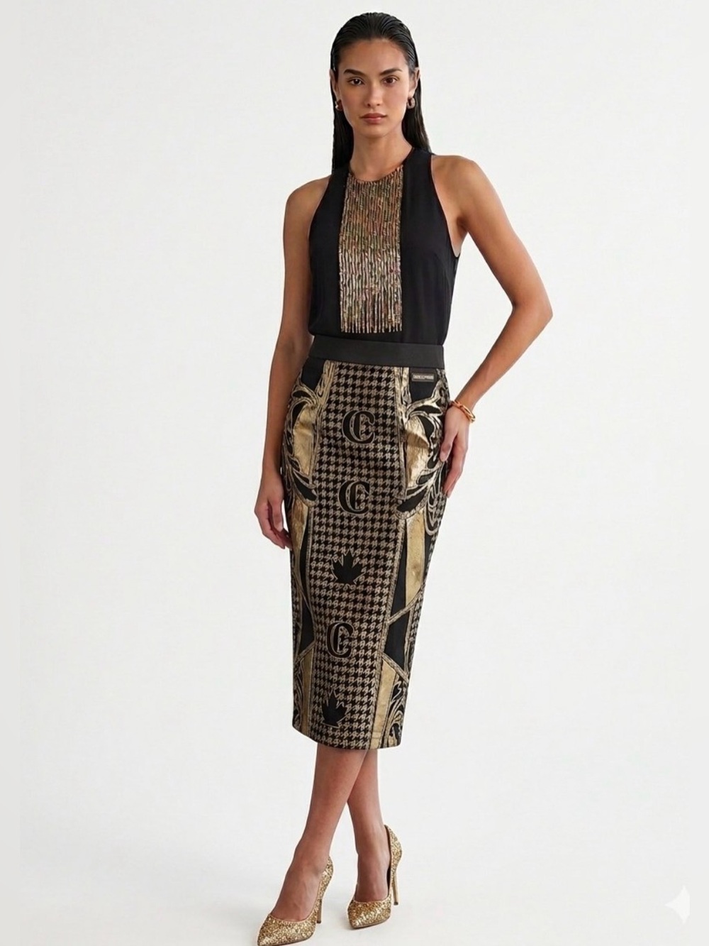 Authentic DSQUARED2 archival sleeveless top. Made in Italy.